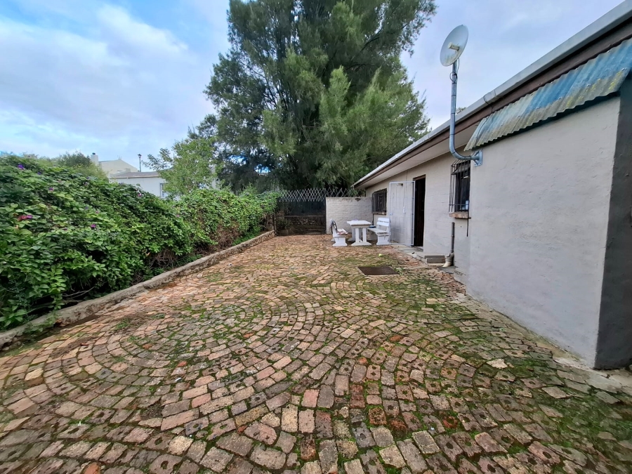 2 Bedroom Property for Sale in Tweespruit Estate Western Cape